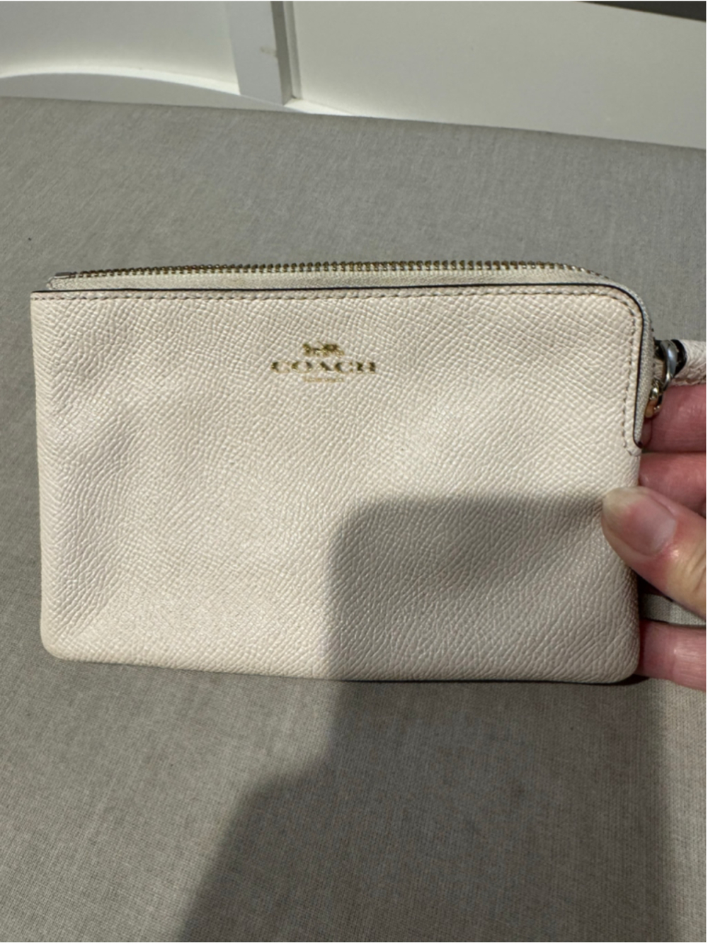 Women's Coach Cream Gold Wristlet Pebble Leather Zip Clutch